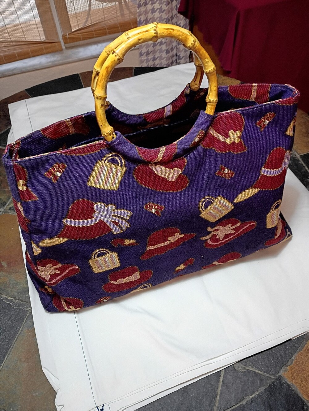 RED HAT TOTE BAG